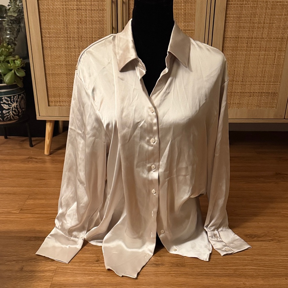 Dynamite Cream Button Down Shirt